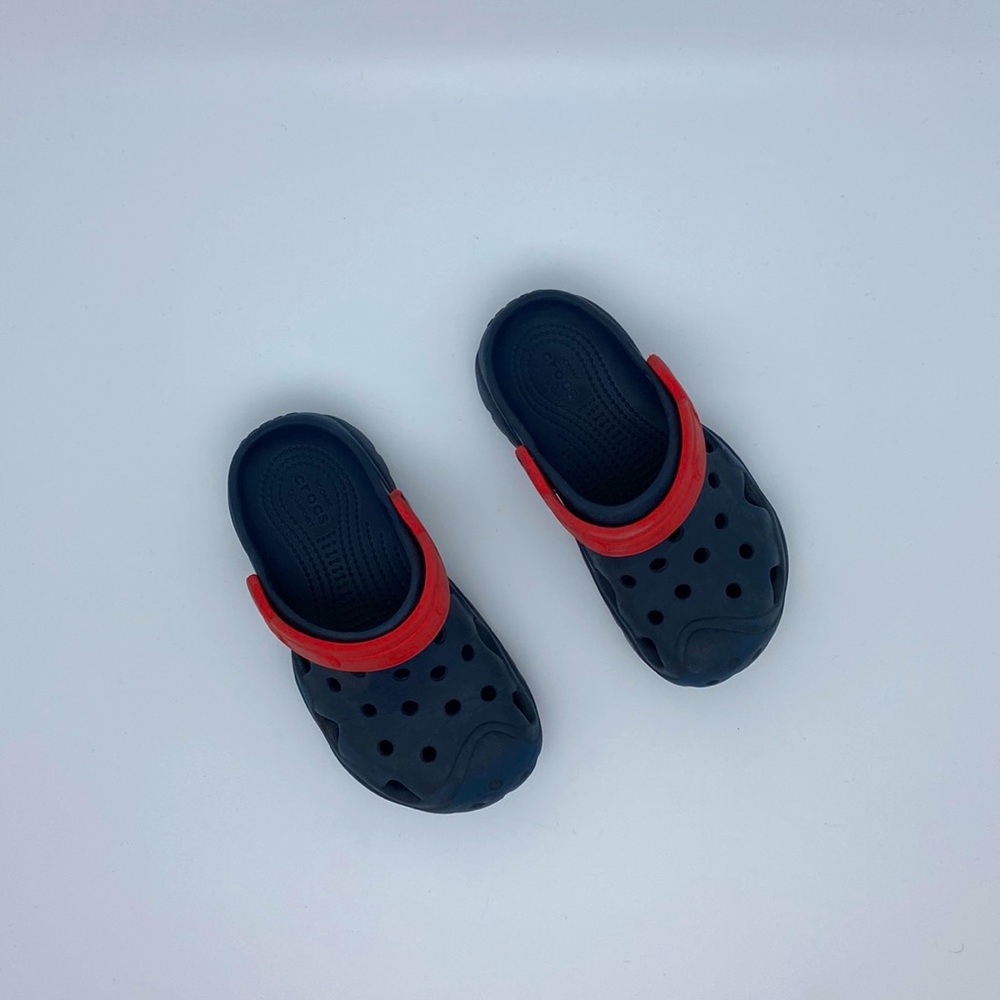 Kids Crocs - Picture 2 of 7